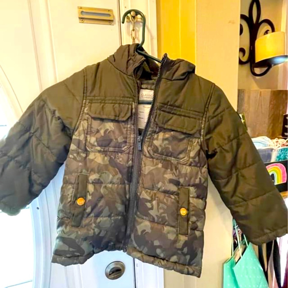 Boys winter jackets , by Carters. Size 4T